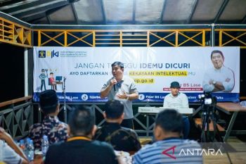 Stafsus Menkumham Fajar Lase ajak Kades Rokan Hulu jalankan Program One Village One Brand
