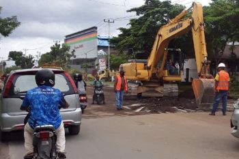 Pemkab Biak perbaiki sejumlah ruas jalan dalam rangka STC 2023