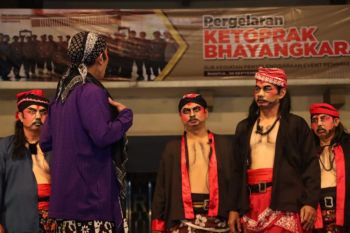 Polres dan Disbud Bantul sampaikan pesan kamtibmas dengan Kethoprak Bhayangkara