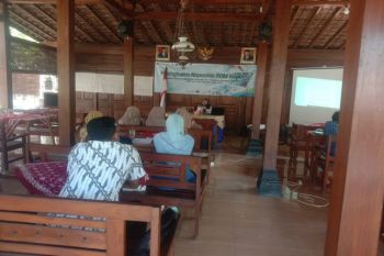Diskop Kulon Progo memberikan pelatihan manajemen koperasi modern