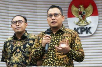 KPK temukan sejumlah senjata api saat geledah rumah dinas Mentan