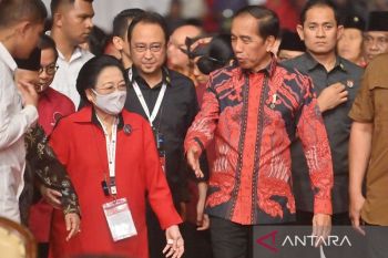 Jokowi pecat lima menteri PDIP hoaks!