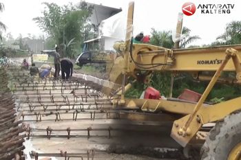 Akses Jalan Kuala Pembuang-Telaga Pulang sudah mulai dikerjakan