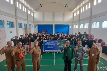 Mahasiswa Administrasi Publik Unand belajar governansi digital ke Pesisir Selatan