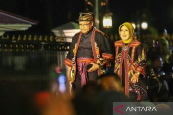 Pj Gubernur NTB mempromosikan Batik Gembok di ajang Istana Berbatik