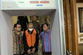 Kejari Pekanbaru tahan Mantan Direktur PT BSP Zapin terkait kasus dugaan korupsi
