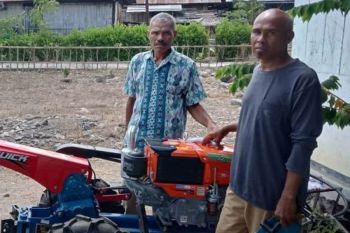 Desa di Ende manfaatkan dana desa untuk alsintan