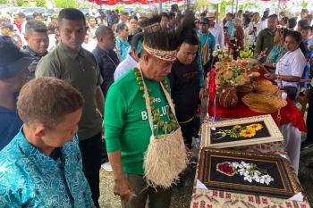 Penjabat Gubernur Papua minta Pemkab Supiori tingkatkan peran posyandu