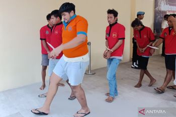 Polda NTB menelusuri hubungan tersangka narkotika dengan anggota Dompu