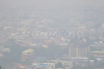 Kabut asap di Padang