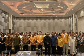 Ketum Hanura OSO bertemu tokoh lintas agama di Manado