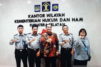 Kakanwil Kemenkumham Sumsel menerima kunjungan tim BSK Hukum dan HAM