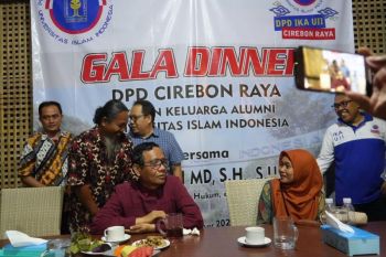 Nurhayati "whistleblower" korupsi bertemu Mahfud MD