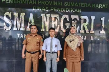 Bantuan ke siswa SMAN 1 Tanjung Raya Agam berdatangan jelang ikuti AWMUN di Thailand