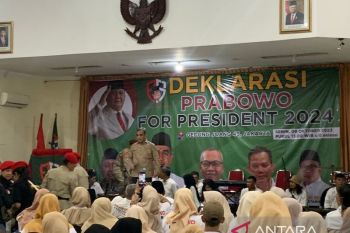 Sekjen Gerindra janjikan susu dan makan siang gratis jika Prabowo jadi presiden