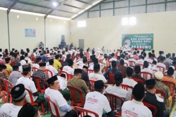 Ratusan kiai kampung Madura Raya ikrar dukung Prabowo Subianto di Pilpres 2024