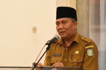 Disperindag ESDM Kalbar mengawasi penjualan daging beku online