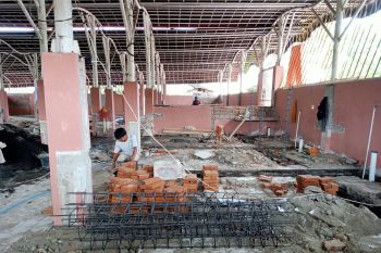 Dispar Mataram segera merelokasi 100 pedagang di Pantai Ampenan