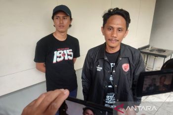 Manajemen PT PSM membantah pecat Wiljan Pluim