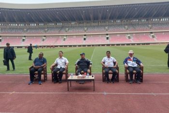 Wapres: Libatkan peran swasta profesional rawat venue olahraga di Papua
