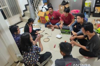 Serunya belajar crafting senjata bersama Komunitas Neo Alpa