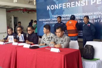 KLHK tetapkan nakhoda MT Arman sebagai tersangka pembuangan limbah B3 di Natuna