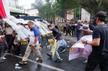 Lemkapi: Penundaan proses hukum peserta pemilu agar situasi kondusif