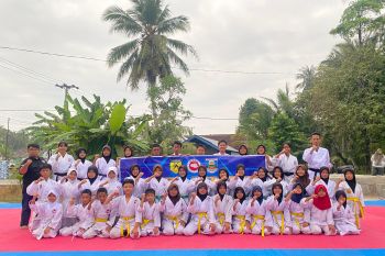 Shiroite Pesisir Barat gelar gashuku dan ujian kyu diikuti 50 peserta karateka