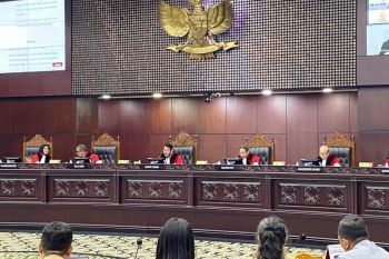 MK kabulkan penarikan kembali uji materi batas usia capres dan cawapres