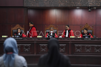 MK tolak gugatan batas usia capres dan cawapres