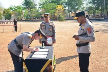 Brigjen Awi Setiyono dilantik jadi Waka Polda NTT