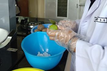 Mahasiswa Unsoed manfaatkan umbi gembolo jadi yoghurt sinbiotik
