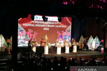 Delapan kelompok wayang orang berbagai  daerah tampil di Semarang
