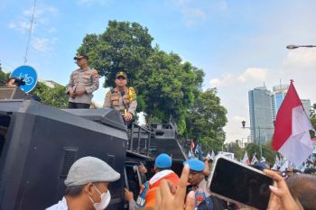 Ribuan personel Kepolisian kawal pendaftaran bacapres ke KPU