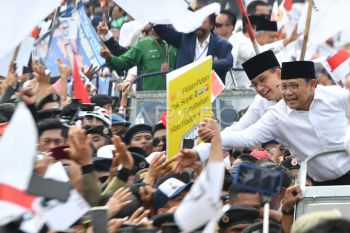 Anies-Muhaimin pawai menuju KPU
