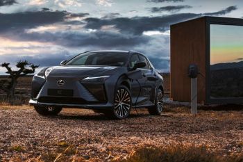 Toyota hadirkan mobil listrik Lexus berjangkauan 1.000 km pada 2026