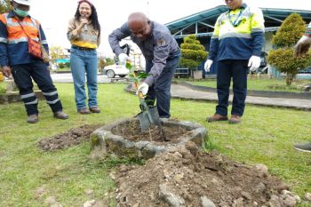 DLH Mimika imbau masyarakat tak buang sampah sembarangan