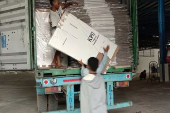 KPU Batam terima tambahan kotak suara pemilu sebanyak 7.969