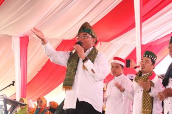 Menko PMK meminta pemda ikut berkontribusi majukan ponpes