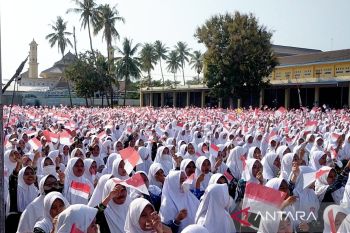 Situbondo menerima penghargaan MURI peserta terbanyak HSN 2023