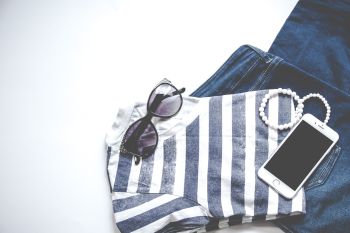 Tips percaya diri berpakaian untuk wanita bertubuh mungil