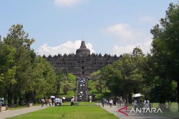 Interdisciplinary team of experts discuss Borobudur conservation