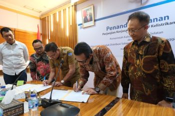 Pemkab Buton dan PLN siap capai rasio elektrifikasi 100 persen