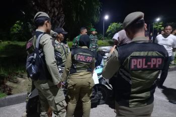 Satpol PP Natuna razia pelajar yang keluyuran di malam hari