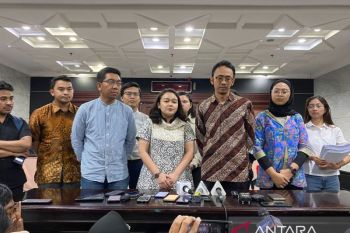 Sebanyak 16 guru besar laporkan Ketua MK atas dugaan pelanggaran kode etik