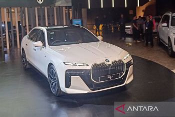 BMW "recall" kendaraan Seri 5 dan 7 sebanyak 9 ribu unit karena fitur ini