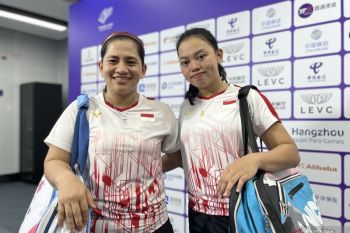 Leani/Khalimatus tutup perjuangan Para bulu tangkis dengan emas di Asian Para Games 2022