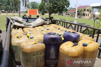 Polisi kejar pelaku penyelundupan 1,2 ton BBM subsidi di Musi Rawas