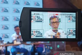 Masinton Pasaribu harap pemeriksaan 9 hakim konstitusi digelar terbuka