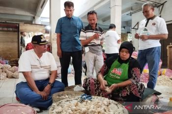 Pemkab Kudus jamin ketersediaan stok bahan pangan